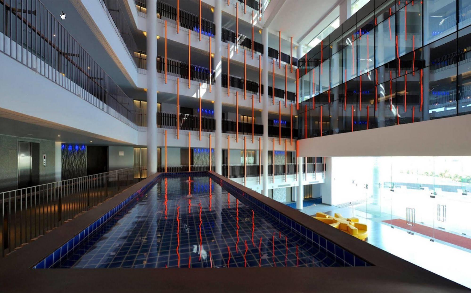 Avasa Hotel Hyderabad Exterior foto
