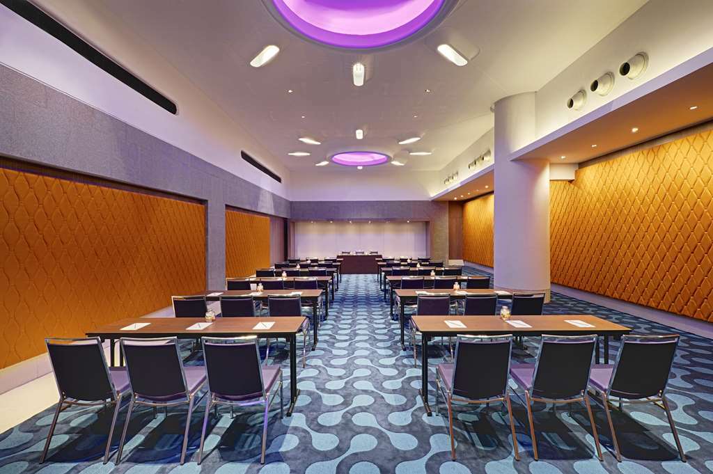 Avasa Hotel Hyderabad Restaurante foto